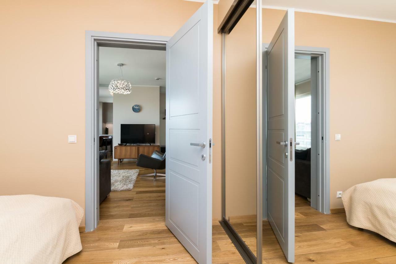 Viru Vaeljak Lux Apartment Tallinn Buitenkant foto